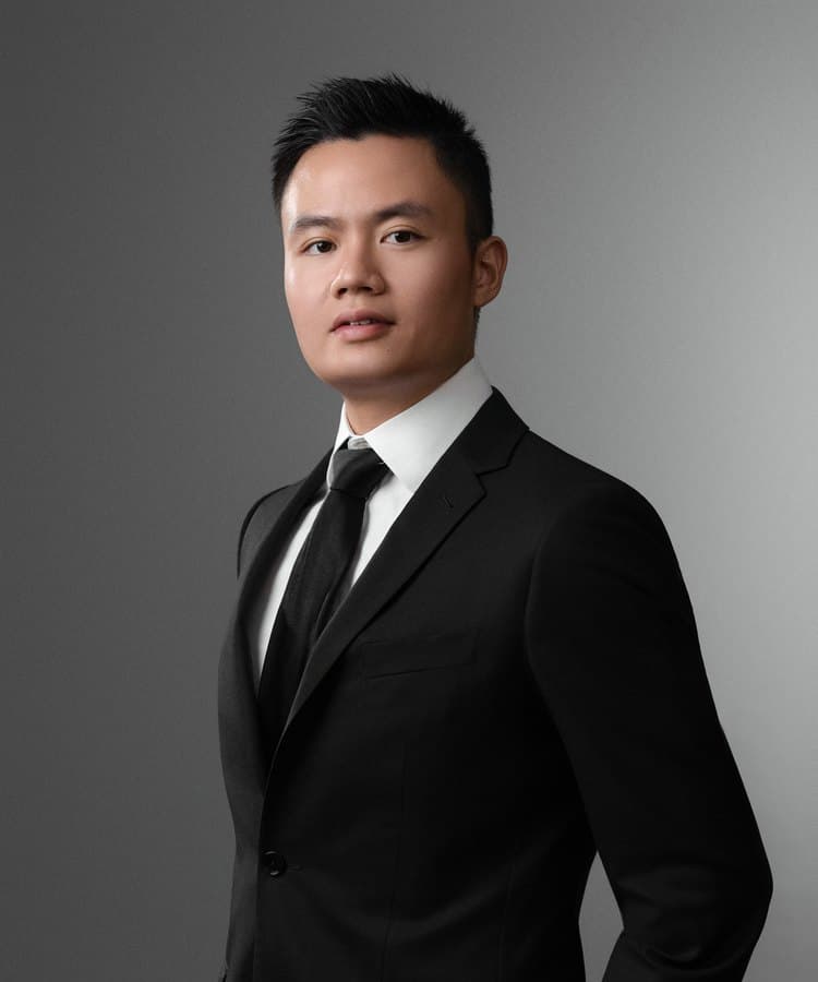Dr. Bruce Nguyen — portrait